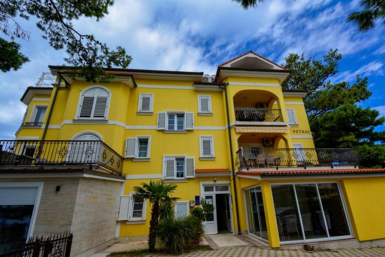 Apartment 10 in Villa Petrac Banjol Esterno foto